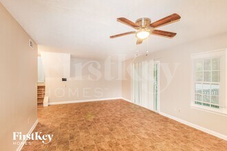 5456 Fox Haven Trail in Stone Mountain, GA - Building Photo - Building Photo