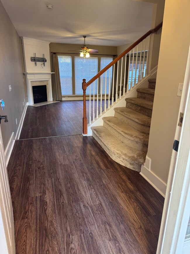 113 Honey Creek Ln in Nashville, TN - Foto de edificio - Building Photo