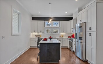 1807 14th Ave N in Nashville, TN - Building Photo - Building Photo