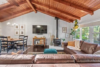 319 Hideaway Lane Central in Hideaway, TX - Building Photo - Building Photo