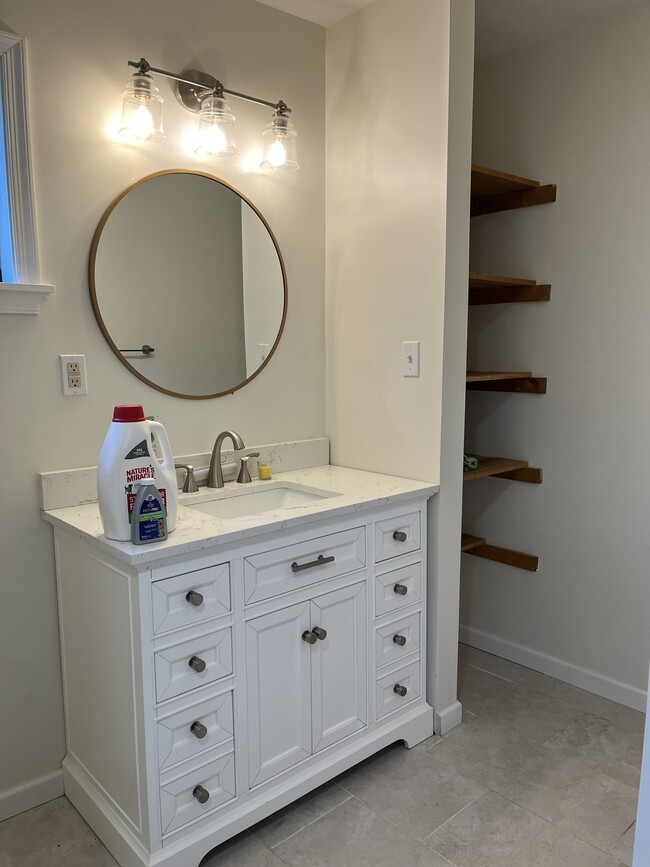 8540 Perch Ct, Unit Second Fl Bdrm Front or B in Lusby, MD - Building Photo - Building Photo