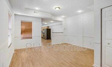 729 10th St NE in Washington, DC - Building Photo - Building Photo