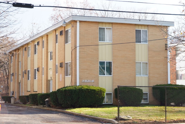 Rhodes Avenue Apartments in Akron, OH - Building Photo - Building Photo