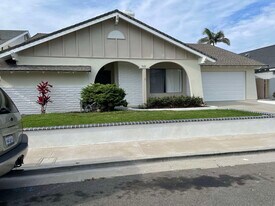 9601 Indian Wells Cir in Huntington Beach, CA - Building Photo