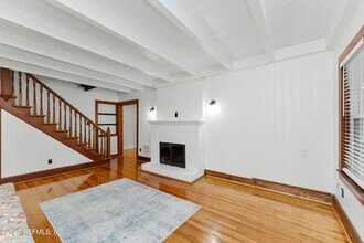 1058 Beach Ave in Atlantic Beach, FL - Building Photo - Building Photo