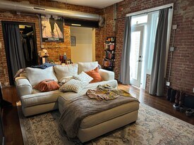 101 S Main St in Phoenixville, PA - Building Photo