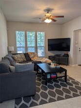 106 Gambel Oak Way in San Marcos, TX - Building Photo - Building Photo