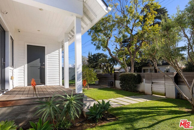 4525 Melbourne Ave in Los Angeles, CA - Building Photo - Building Photo