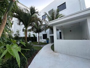 1619 Jefferson Ave in Miami Beach, FL - Building Photo - Building Photo
