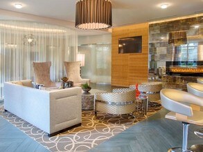 2848 Woodside St in Dallas, TX - Foto de edificio - Building Photo