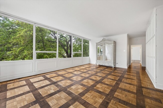 property at 2701 Westheimer Rd