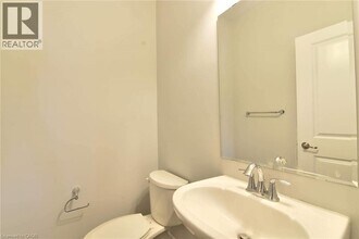 3062 Gardenia Gate in Oakville, ON - Building Photo - Building Photo