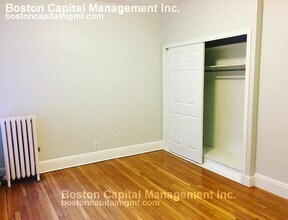 35 Mount Hood Rd, Unit 1 in Boston, MA - Foto de edificio - Building Photo