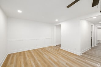 Flats at Beaumont -Newly-Renovated Condo-Style! in Lexington, KY - Foto de edificio - Building Photo