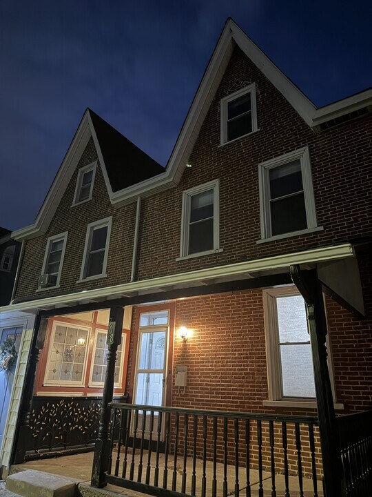 308 Green St in Lansdale, PA - Building Photo