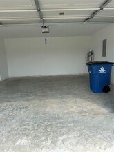 18265 Descartes St in New Caney, TX - Foto de edificio - Building Photo