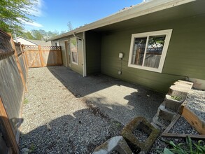 1482 Estate Pl in Fircrest, WA - Building Photo - Building Photo