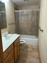 324 W Crawford St, Unit C in Findlay, OH - Building Photo - Building Photo