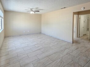 2704 Villalovos Ct in Bakersfield, CA - Building Photo - Building Photo