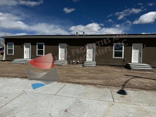 property at 1116-1118 Alamosa Ave