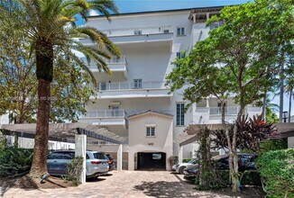 1413 Sunset Harbour Dr in Miami Beach, FL - Building Photo - Building Photo