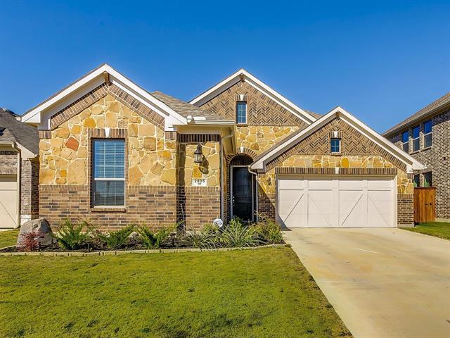 2805 Newsom Ridge Dr in Mansfield, TX - Building Photo