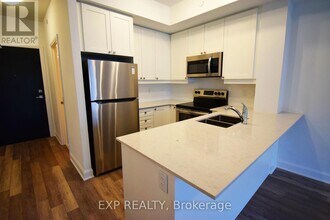 50-250 Lakebreeze Dr in Newcastle, ON - Building Photo - Building Photo