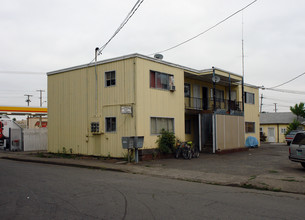 Carlton Way Apartments in Salem, OR - Building Photo - Other