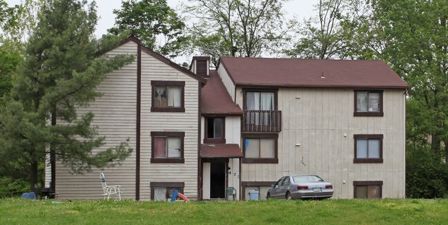475 Piccadilly Sq in Cincinnati, OH - Building Photo - Building Photo