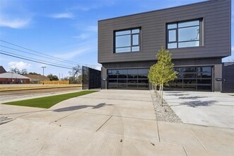 6803 Tyree St in Dallas, TX - Building Photo - Building Photo