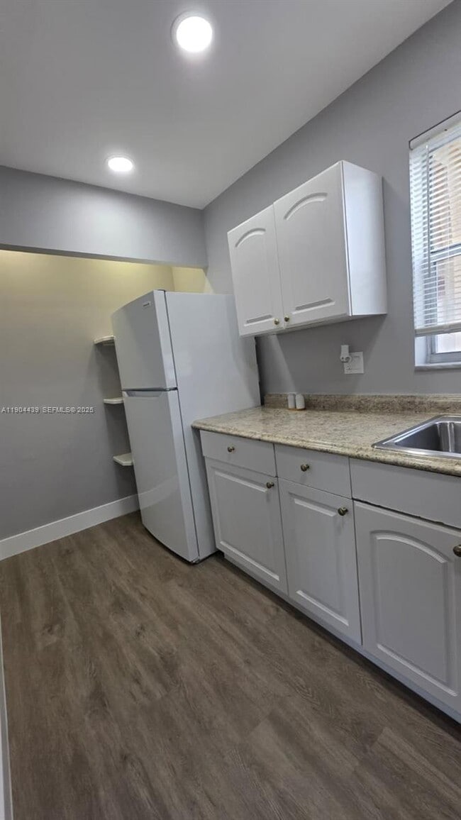 property at 178 Lake Evelyn Dr