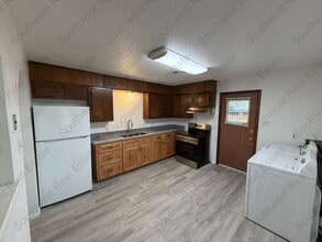 3740 Glenfield Dr in Clovis, NM - Building Photo - Building Photo