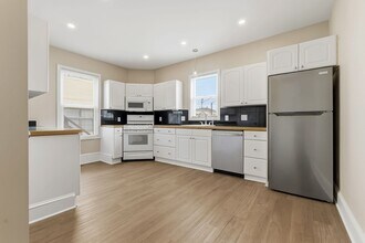142 Elliott St in Beverly, MA - Building Photo - Building Photo