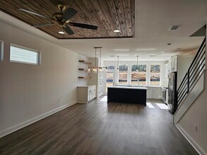 3656 Meadow Vista Ln. in Tallahassee, FL - Building Photo - Building Photo
