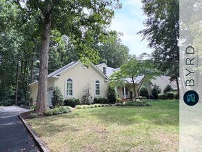 423 Elm Creek Dr in Manakin Sabot, VA - Building Photo - Building Photo