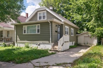 5147 N 55th St in Milwaukee, WI - Building Photo - Building Photo