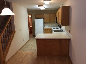 4867 Helena Ln N in Oakdale, MN - Building Photo - Building Photo