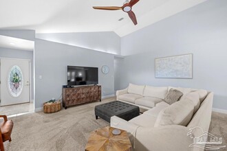 1344 Greenvista Ln in Gulf Breeze, FL - Building Photo - Building Photo
