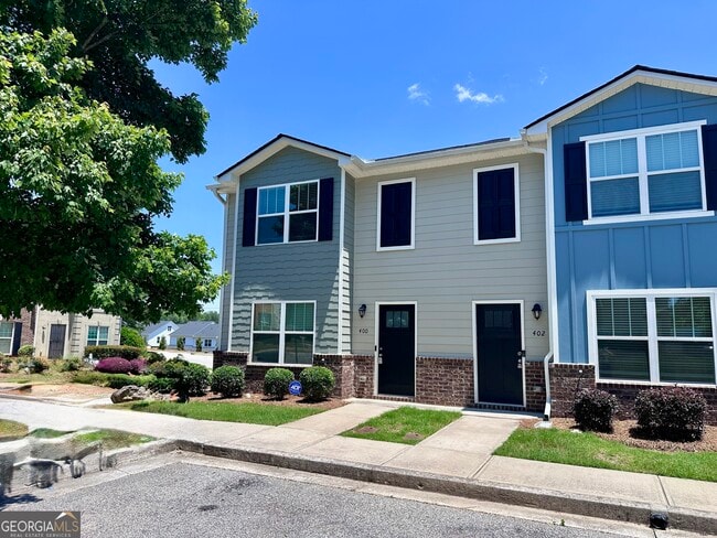 property at 400 Whippet St