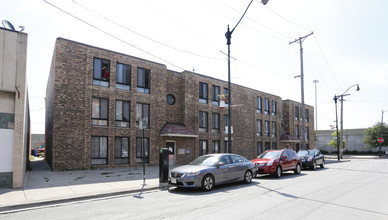 2417-2425 S Wentworth Ave in Chicago, IL - Building Photo - Building Photo