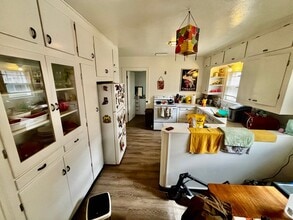 404 S Van Buren St in Moscow, ID - Foto de edificio - Building Photo