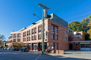 45 Main St in Hastings On Hdsn, NY - Building Photo