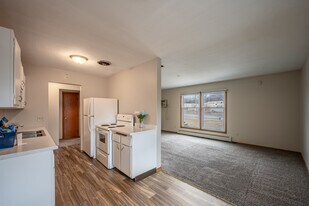 Marjon Terrace in St. Paul, MN - Building Photo
