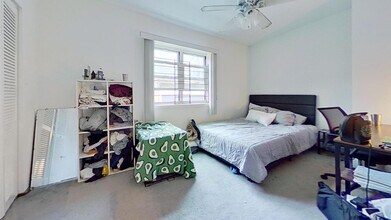 739 W Briar Pl in Chicago, IL - Building Photo - Building Photo