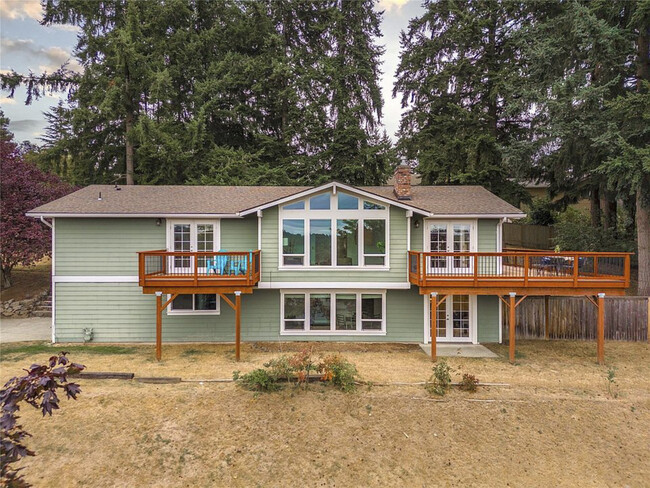 property at 10612 157th Ave NE