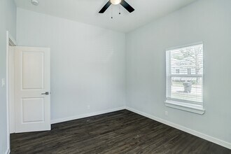 225 N Everton St in Houston, TX - Building Photo - Building Photo