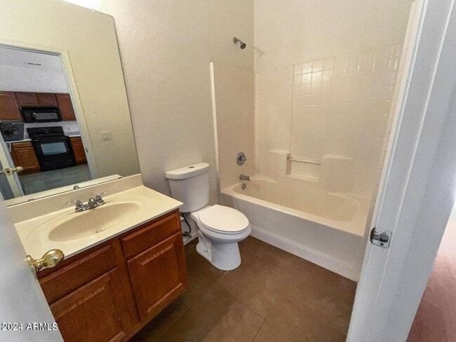 property at 805 S Sycamore