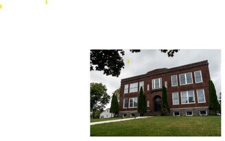 125 E Main St, Unit 201 in Norwich, NY - Building Photo