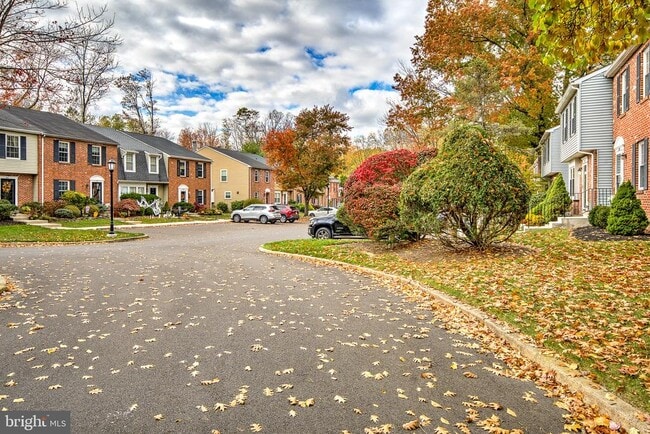 301 Cherokee Cir in Ambler, PA - Building Photo - Building Photo