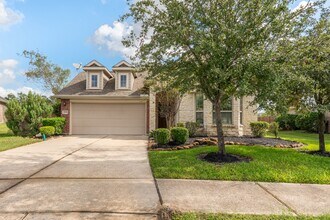 24314 Hill Creek Falls in Tomball, TX - Building Photo - Building Photo